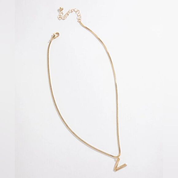 Ricki's New With Tag Gold Monogram Letter V Necklace - Picture 2 of 7